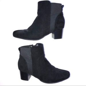 Girl’s Size 4 Black Ankle Boot